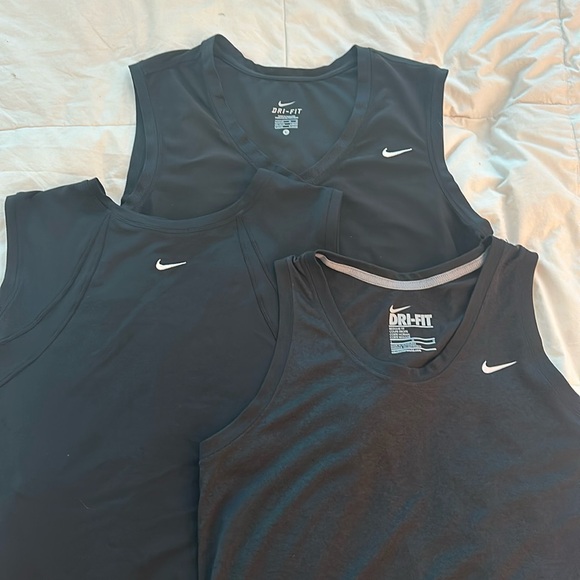 Nike Tops - Nike Tank Bundle